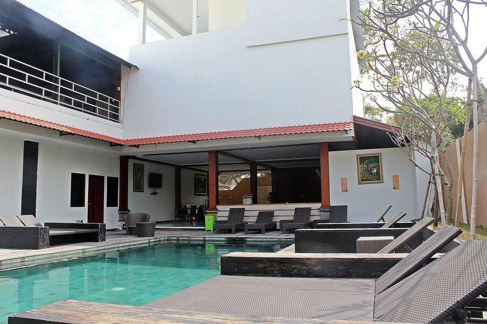 Mirah Hostel Legian Kültér fotó